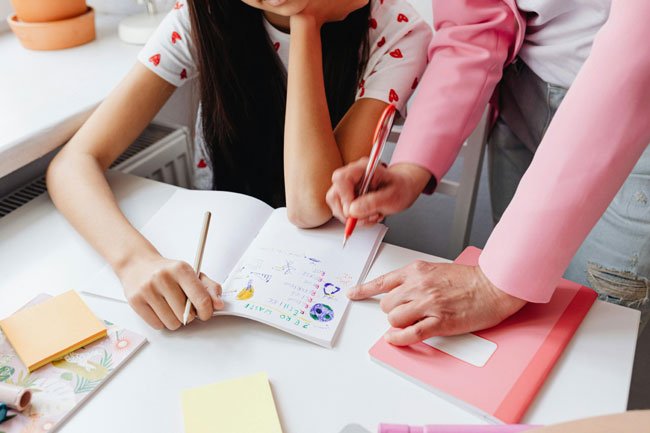accompagnement personnalisé pour la rééducation de l'écriture